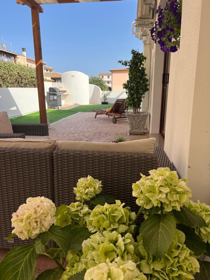 Appartement Le Residenze Del Mare Monolocale N2 à La Caletta Extérieur photo